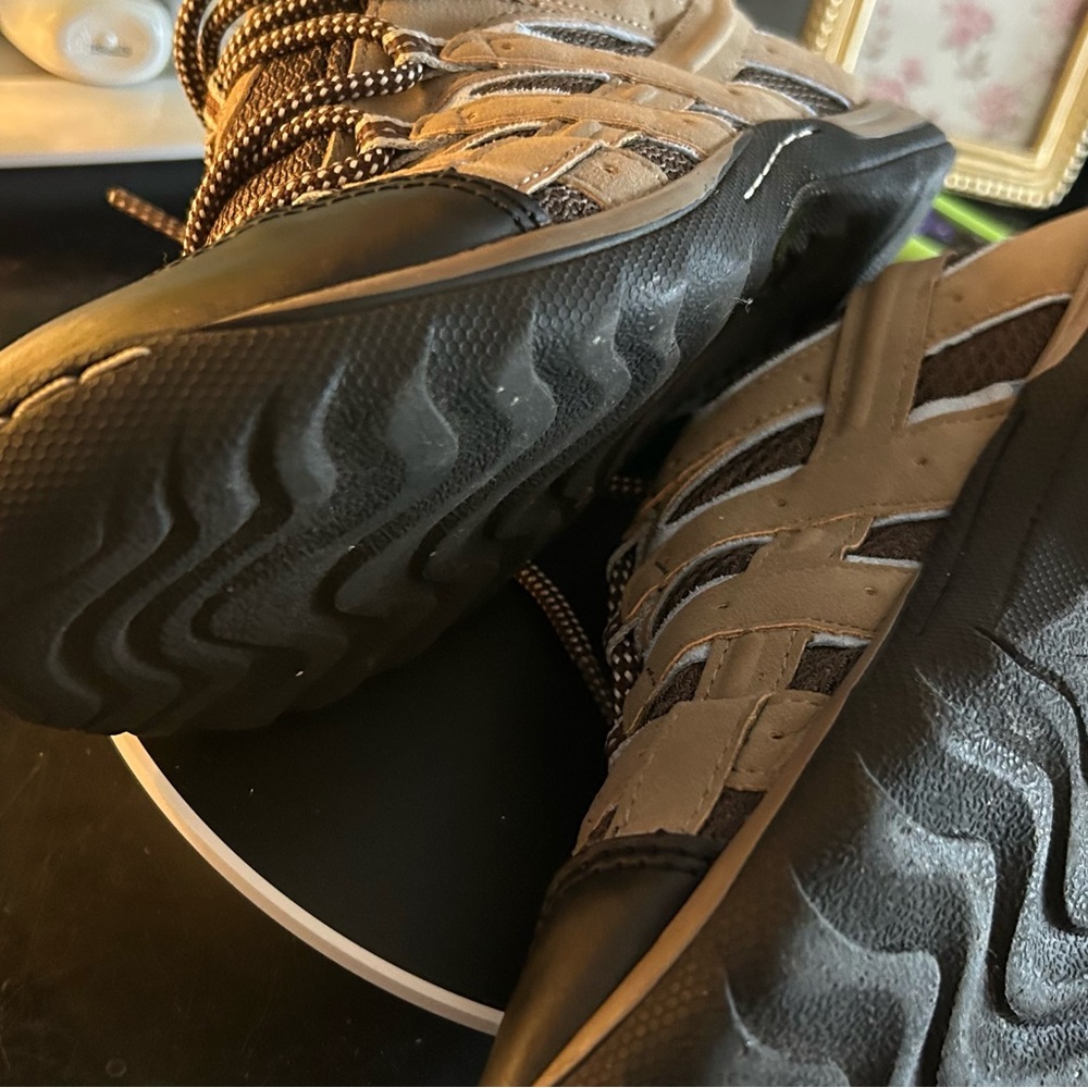 Merrell Brown and Tan Sneakers - Picture 6 of 7